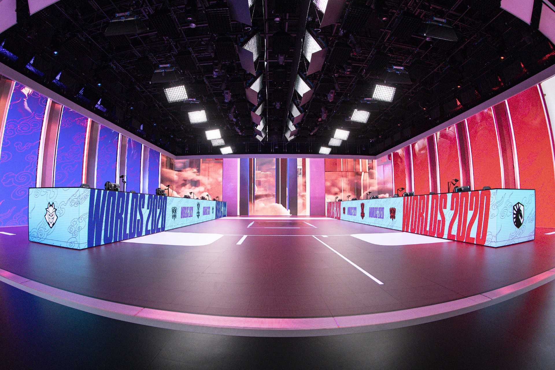 英雄联盟2020比赛舞美设计